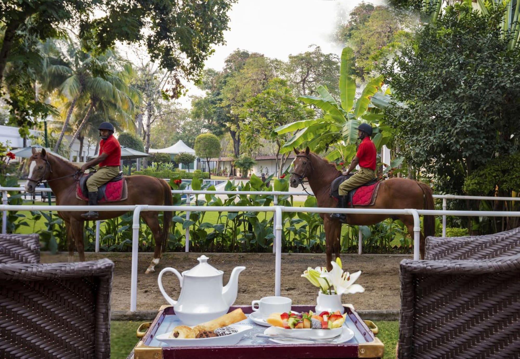 Jehan Numa Palace Hotel Bhopal Exterior foto